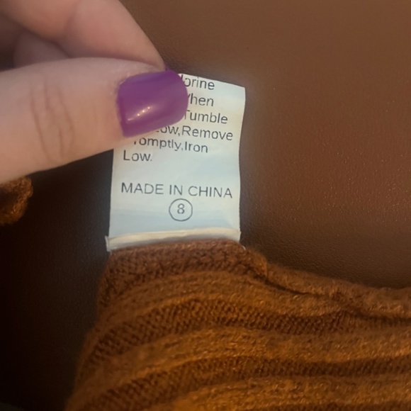 Sweater - Picture 2 of 2